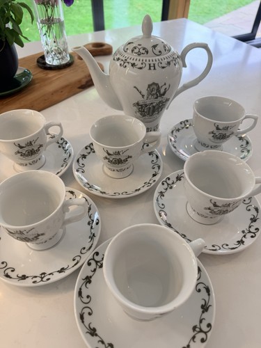 Hendricks gin tea set - hendricks,