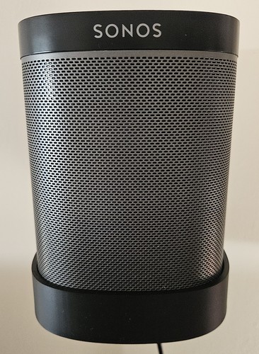 Sonos play one wall - one,