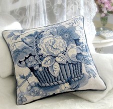 Ehrman BLUE & WHITE BASKET by