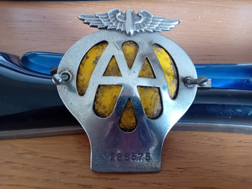 Car grill badge vintage - aa,