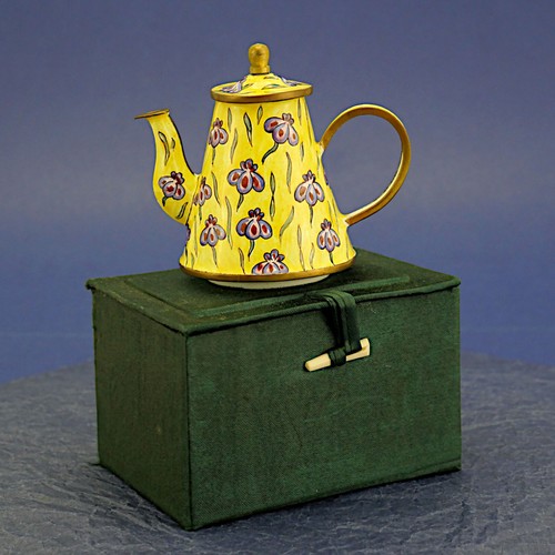 Trade aid miniature - +,