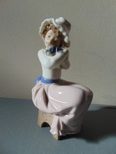 Nao Lladro 1059. "A Big Hug"