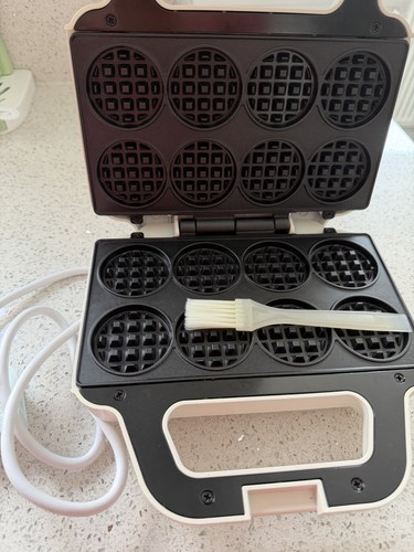 Sugarwhisk mini waffle maker - sugarwhisk,