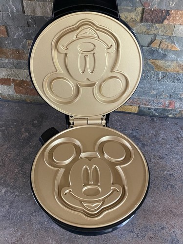 Waffle maker mickey mouse - mickey,