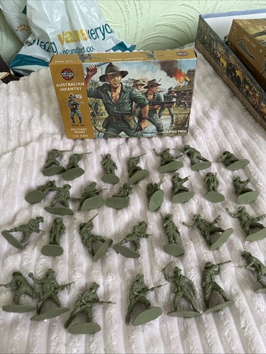 Airfix toy soldiers - soldiers, australian