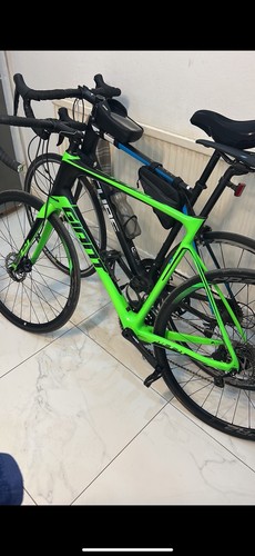 Giant propel carbon fibre - giant, road
