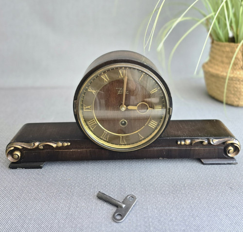 Vintage peter mantel clock - peter,