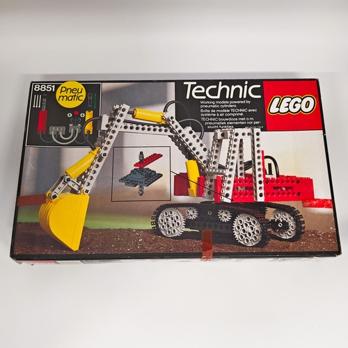 Lego technic 8851 excavator - lego,