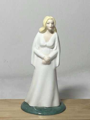 Royal doulton lotr middle - doulton,