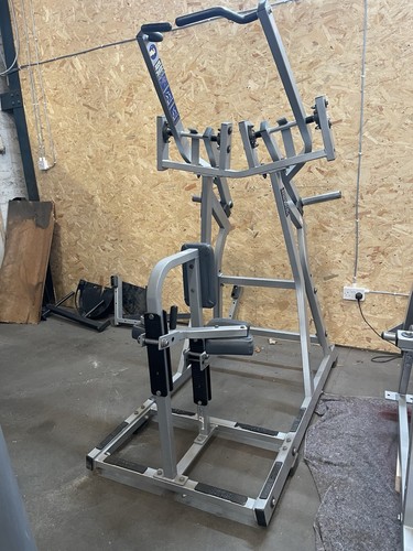 Hammer strength plate - hammer, loaded