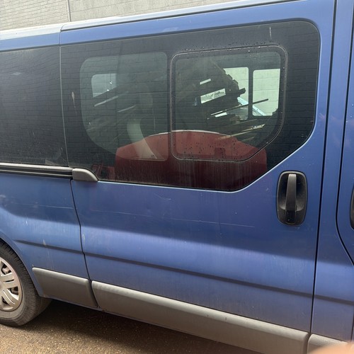 2008 vauxhall vivaro right - vauxhall,