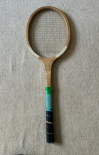 Vintage wooden tennis racket - wooden,