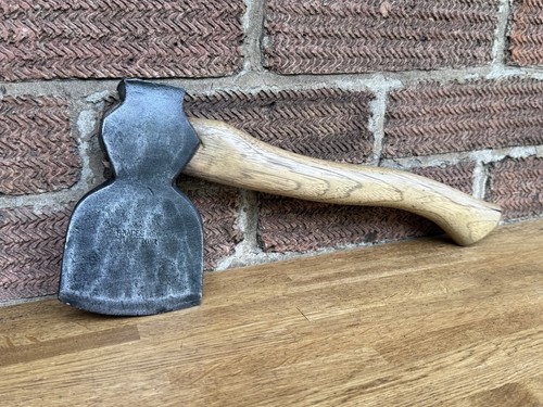 Vintage brades 311 axe - no,