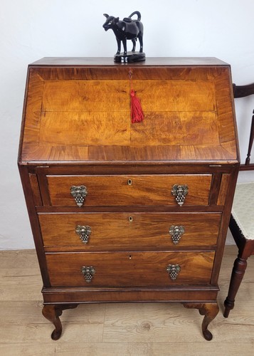 Ladies writing bureau - ladies,
