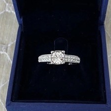 Swarovski Attract Round Ring