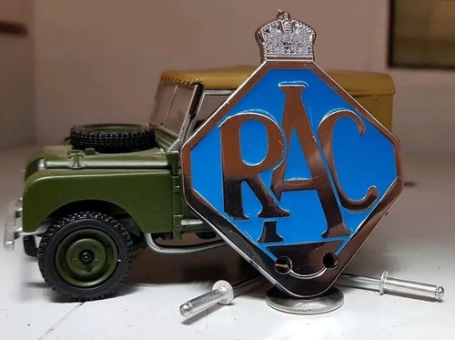 Miniature half size rac - half, badge