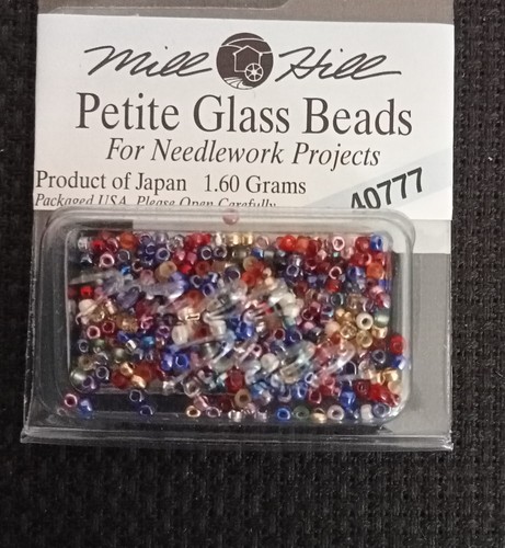Mill hill petite glass beads - petite,