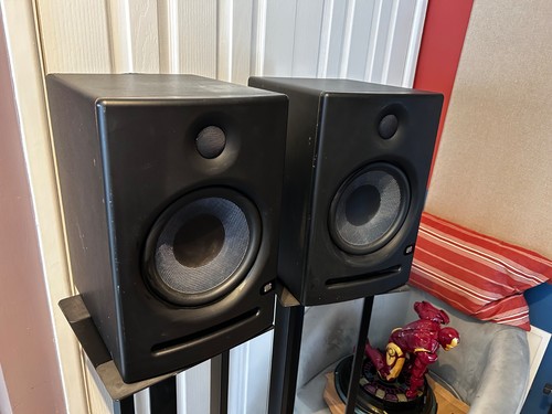 Presonus eris active studio - e8,