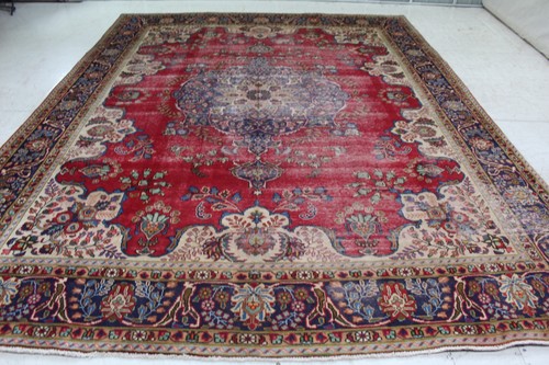 Handmade wool rug - wool, red