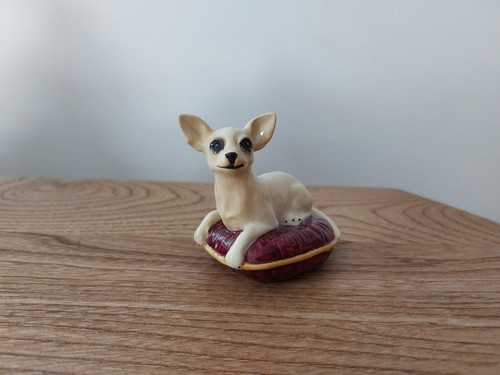 Beswick chihuahua ornament - beswick,