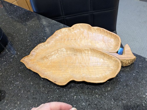Carved wooden dish bowl - bowl, leaf