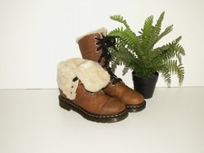 Dr. Martens TRIUMPH AIMILITA