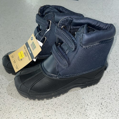 Bnwt town country - &,