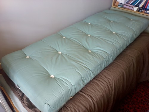 Funky futon tokyo - tokyo, bed