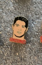 MANCHESTER UNITED RONALDO FACE ENAMEL PIN BADGE IN PERFECT CONDITION