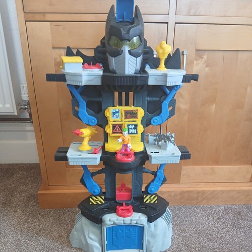 Imaginext transforming batcave - transforming,