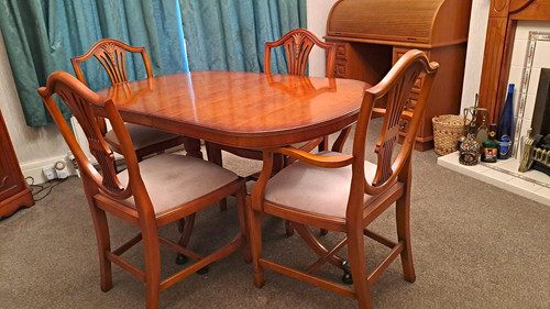 Bradley extending oval wood - extending,
