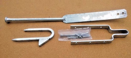 Spring fastener set - spring, gate