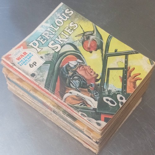 Bundle fleetway war - 19,