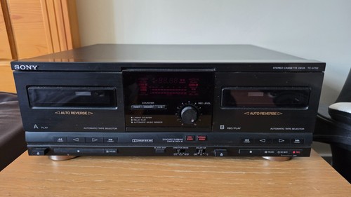 Sony v702 double compact - tc,