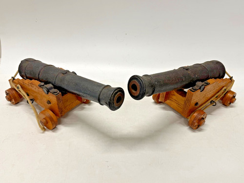 Pair ships signal - ships,
