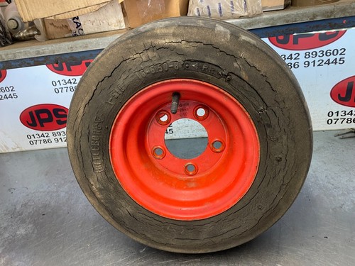 Rear stud wheel rim - rear,