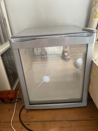 Mini bar fridge without shelf - mini,