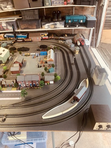 Hornby scale train - hornby,