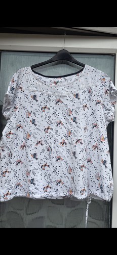 Pretty top mantaray size 22 - pretty,