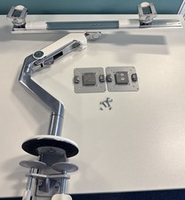 Humanscale M8 Dual Monitor Arm