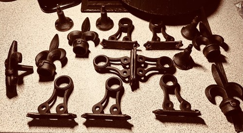 Vintage cast iron fleur lis - iron,