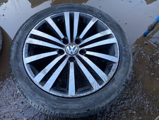 GENUINE VW PASSAT B7 1X 17