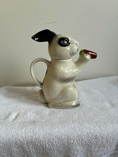 Tony wood studio bobtail - tony,