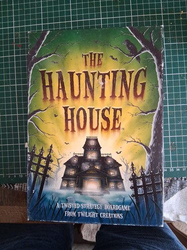 The haunted house board - the,
