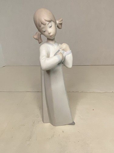 Retired lladro girl with - girl,