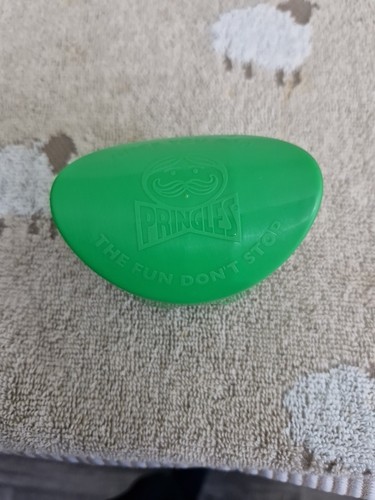 Green pringle pop box crisp - green,