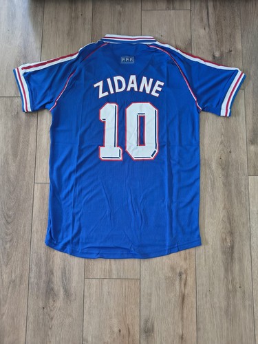 Retro zinedine zidane - zinedine, france