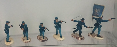Britains deetail plastic - x,