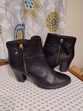 Tamaris Black Leather Ankle