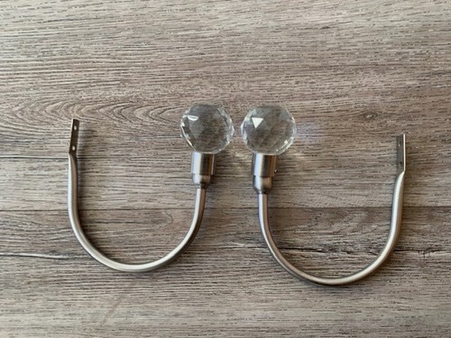 Pair crystal hold - 1,